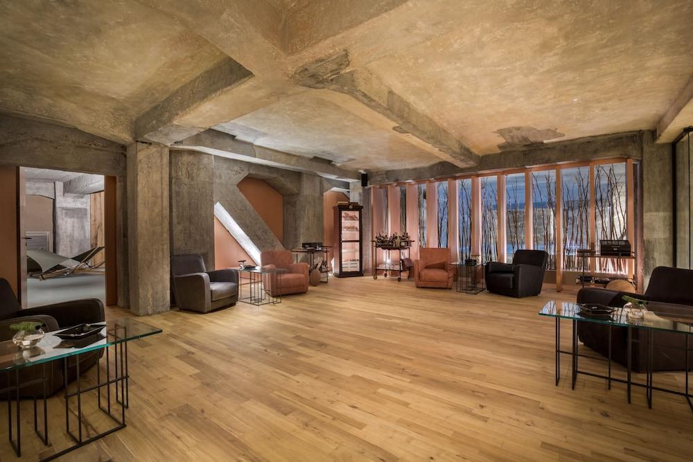 Hotel Warszawa Hotell 5*